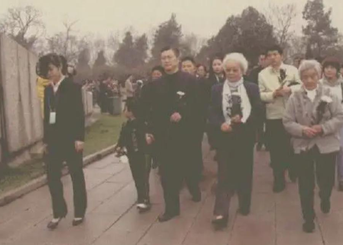 22年疫情最初的症状（2020年疫情最开始的日期）