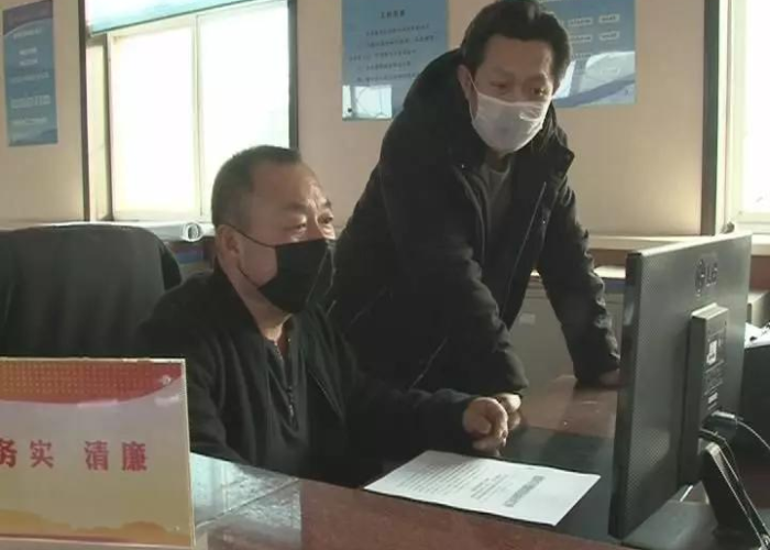 疫情感人图片真实照片（疫情感人图片素材）