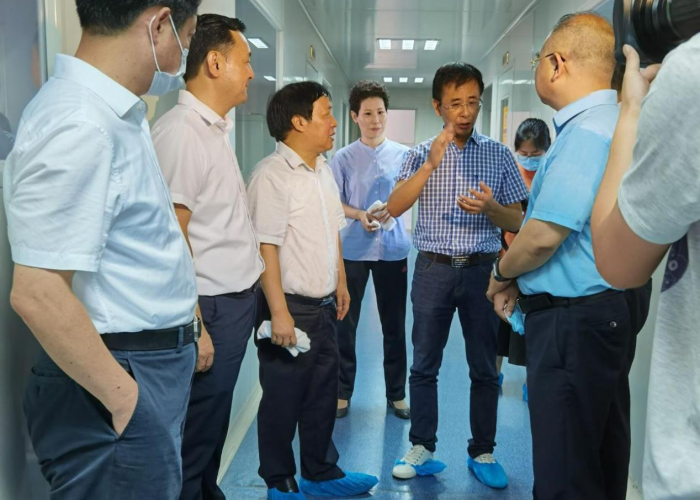 新冠疫情是因为什么造成的（新冠肺炎疫情是因为什么）