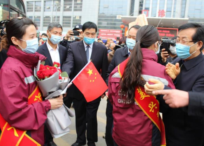 疫情驰援武汉视频最新（援助武汉抗疫视频流泪）
