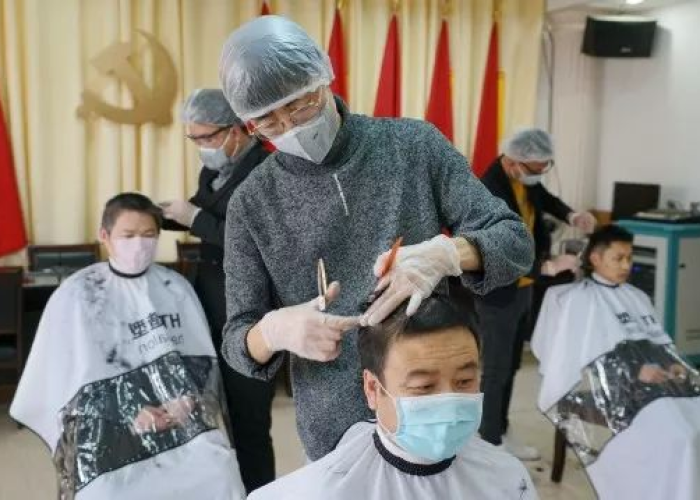 理发师疫情期间理发怎么办（疫情期间 理发）
