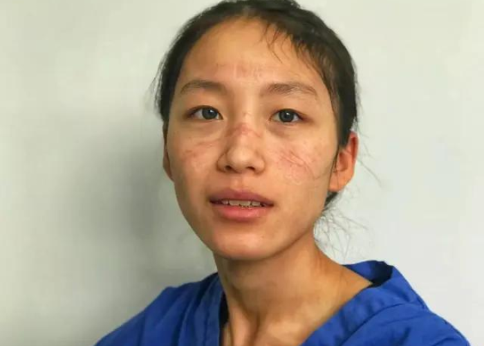 抗击疫情时的感人瞬间（抗击疫情中的感人瞬间）