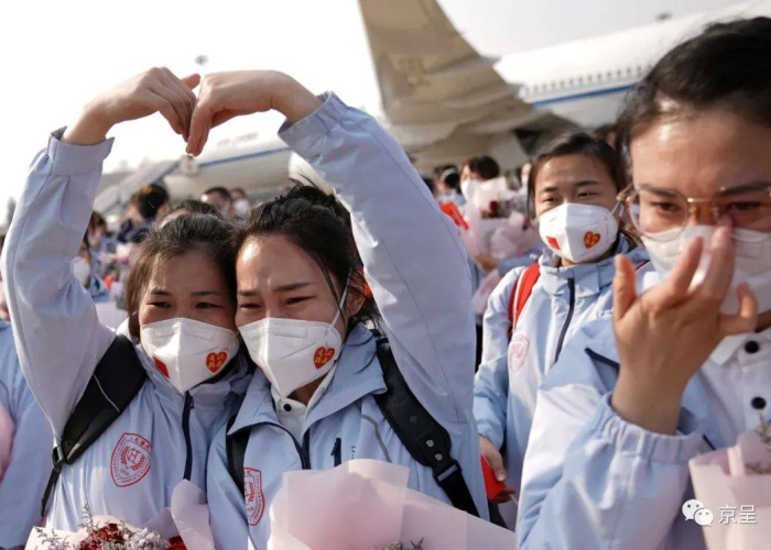 疫情视频短片感动医护人员的故事（2020抗击疫情感人视频故事）
