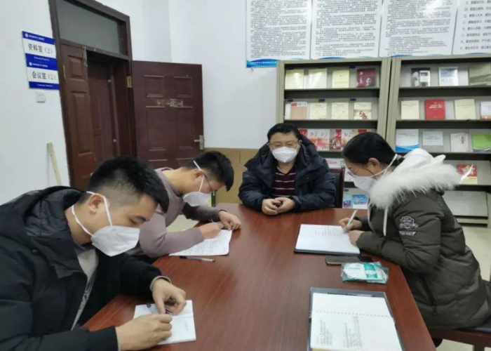 包含新冠疫情封校什么时候开始的的词条