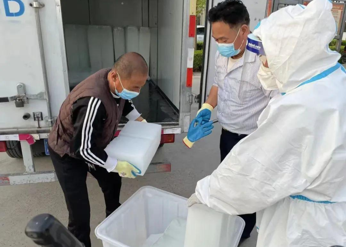 为何疫情严重时停止做核酸（疫情为什么被限制不能出市）