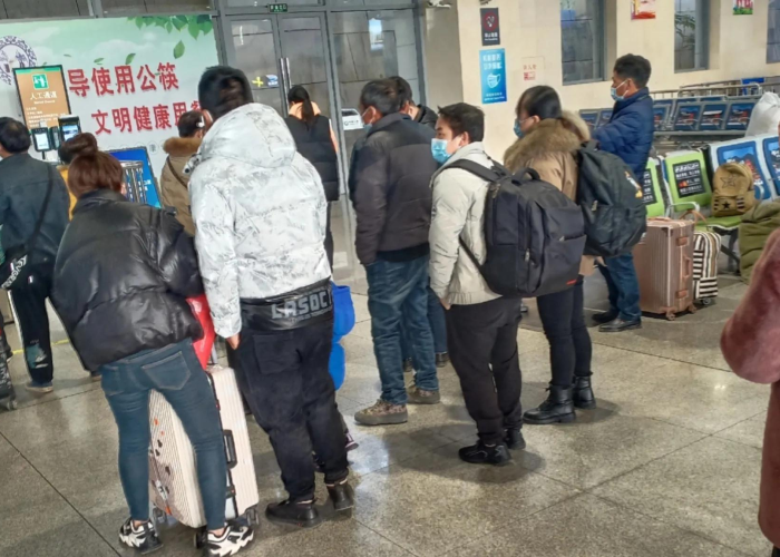 为何疫情严重时停止做核酸（疫情为什么被限制不能出市）