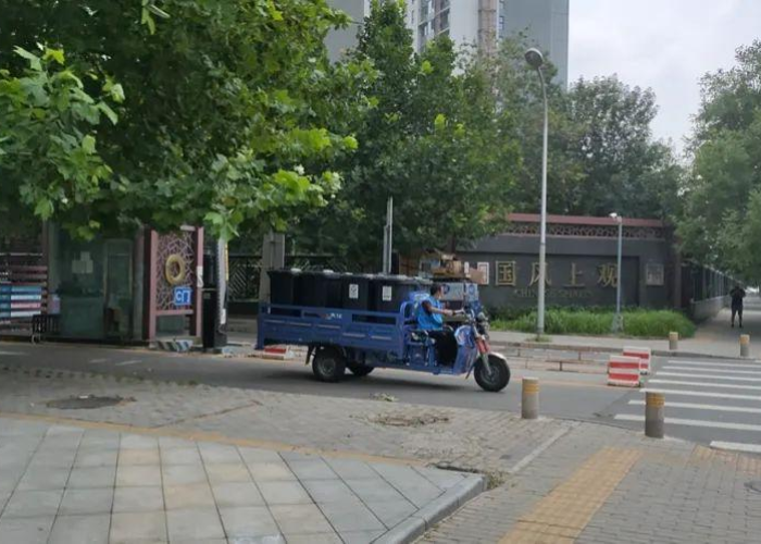 西安疫情封闭小区的消息（西安疫情封闭小区的消息是真的吗）