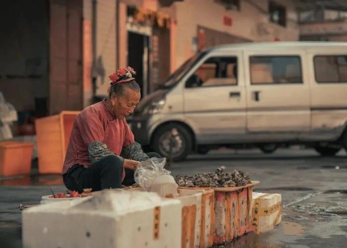疫情期间感人瞬间剪辑（疫情期间十大感人画面）