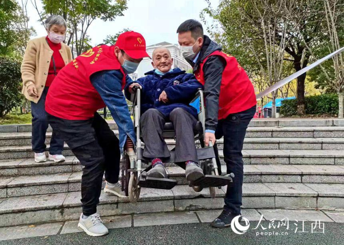 疫情期间最让人感动的瞬间是什么（疫情期间让你感动的瞬间）