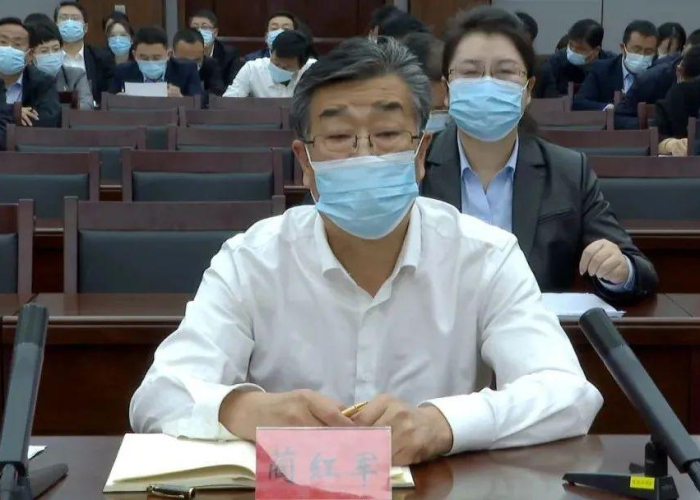 2020新冠疫情震撼视频（2020年新冠疫情的视频）