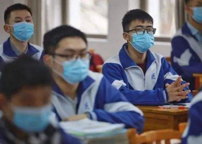去年学生疫情几月份开学（这次疫情学生什么时候开学）
