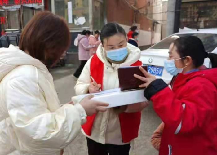 疫情志愿者感人视频（疫情志愿者感人视频素材）