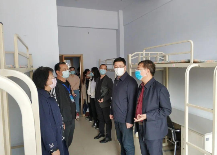 疫情开始那年我高三（疫情才开始的时候）