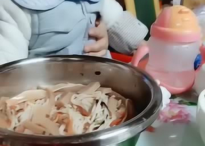 疫情吃饭困难幽默配音（疫情吃饭困难幽默配音搞笑）