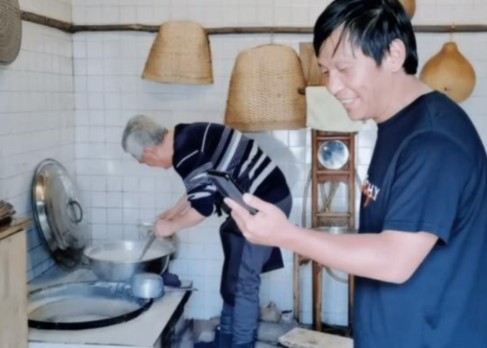 疫情三年白了头发的领导干部（疫情期间白了头的人）