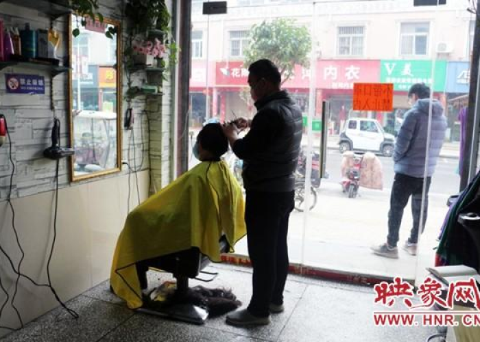 疫情期间剪发安全吗（疫情期间剪头发要戴口罩吗）