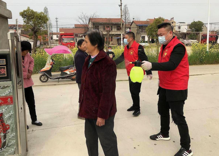 疫情期间理发公告图片（疫情期间理发公告图片高清）