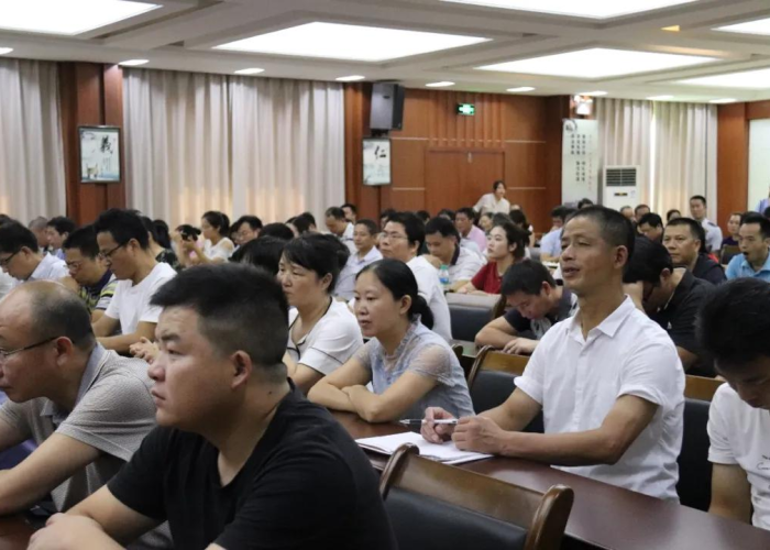 疫情期间感人实例（疫情期间有关感人的事例）