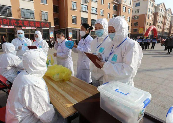 新冠疫情英语宣传标语图片（新冠肺炎英语宣传语）