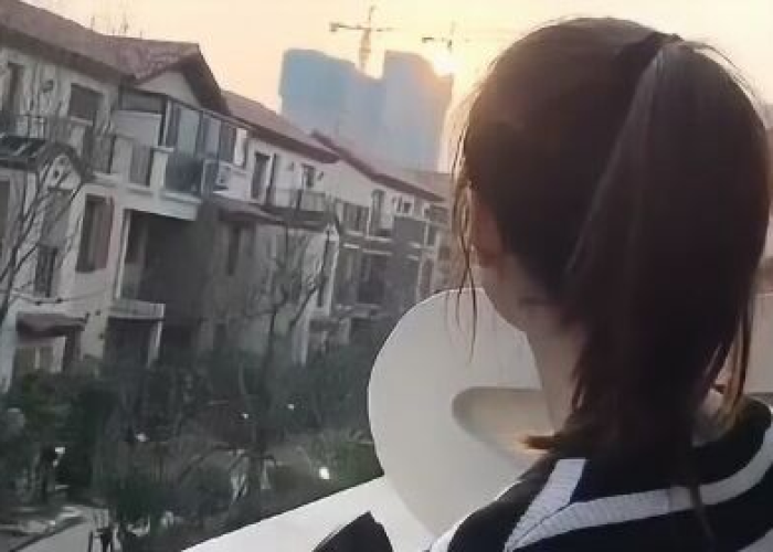 女朋友说疫情不能出门怎么安慰（疫情期间女朋友非要出去玩）