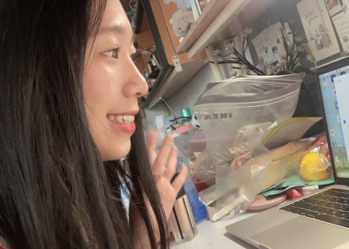 疫情期间孩子不能正常上学（孩子因为疫情不能上学一直在家家长快崩溃了）