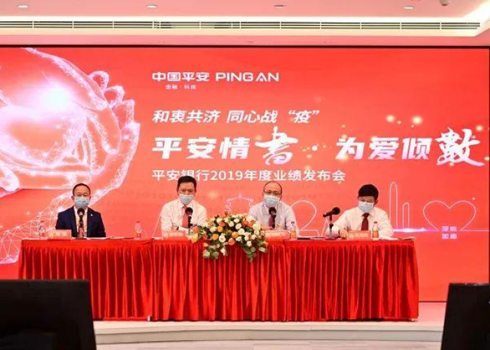 广州疫情发布会摘口罩视频（广州疫情发布会摘口罩视频播放）