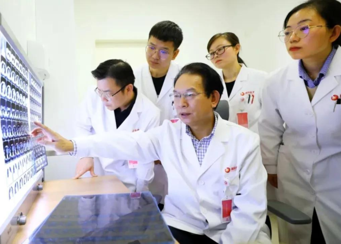 疫情初放开就医多（疫情初放开就医多久能结束）
