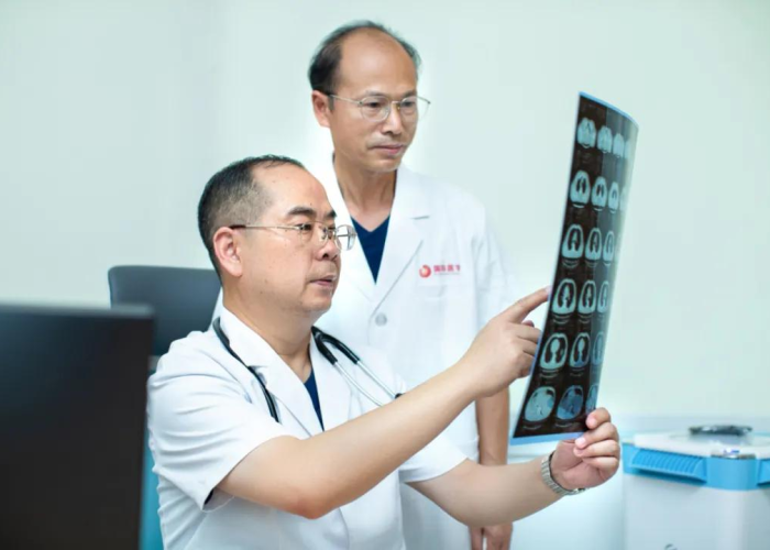 疫情初放开就医多（疫情初放开就医多久能结束）