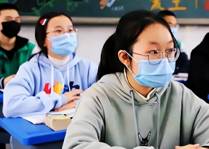疫情都过去了中考有啥过不去的（疫情中考推迟,你怎么看）