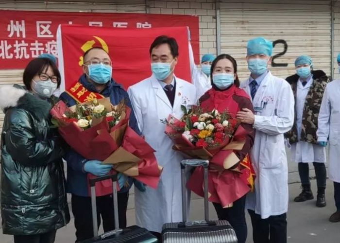 疫情医护人员感动瞬间（疫情医护人员感动瞬间视频）