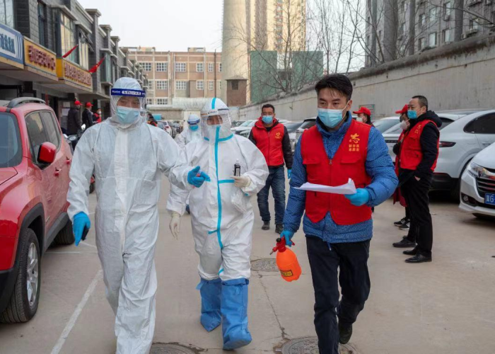 疫情志愿者服作文（抗击疫情志愿服务志愿者作文）