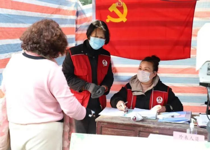 疫情志愿者个人事迹五百字（疫情志愿者事迹材料500字）