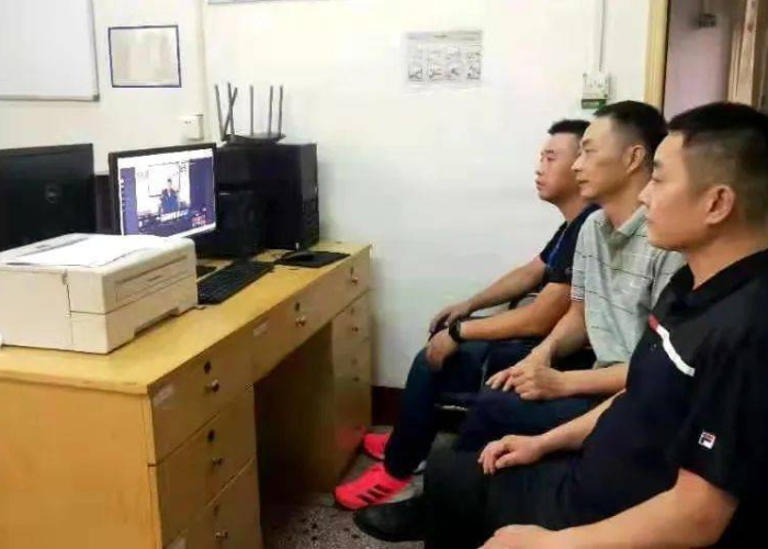 疫情下感冒的说说（疫情期间感冒的句子）