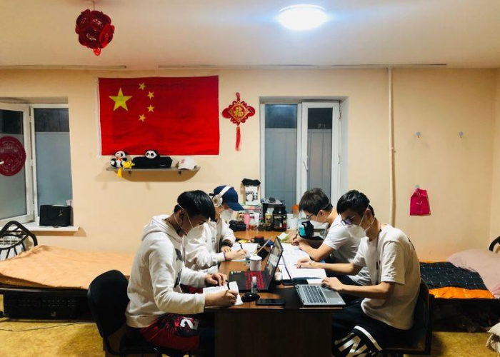 疫情感人故事200字左右（疫情间感人的故事200字）