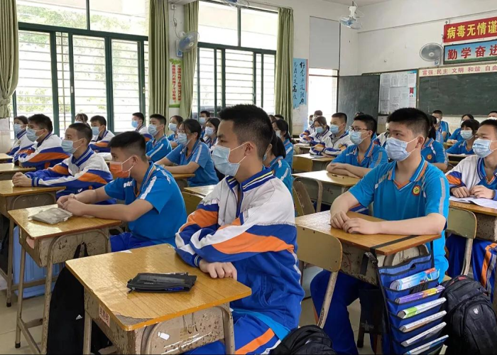疫情孩子上学安全吗（疫情 上学）