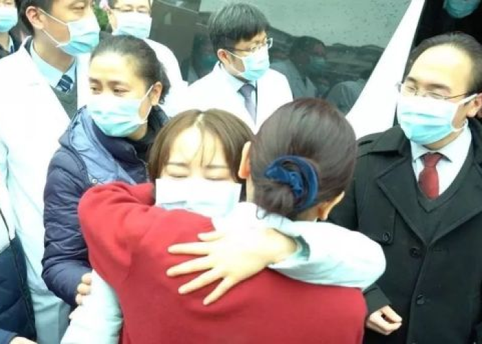 疫情中温暖人心的事（2020疫情中温暖的事）