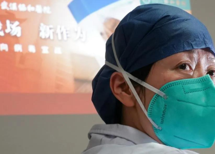 疫情出现的英雄事迹（疫情发生时的英雄）