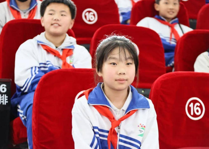 关于疫情小视频学生（关于疫情的视频素材校园）