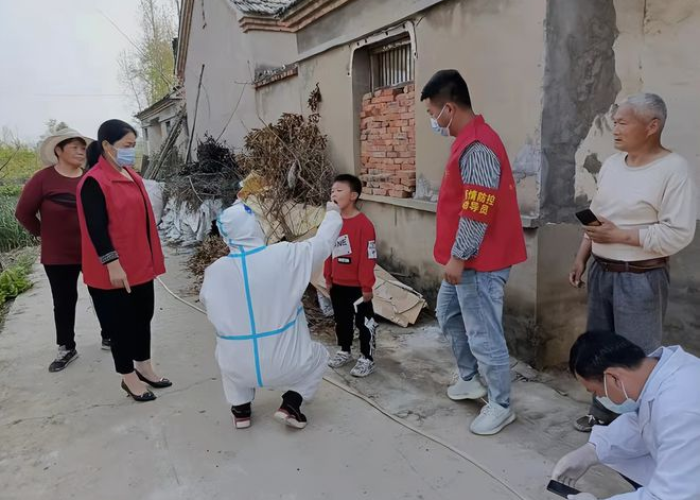 抗疫情英雄人物事迹（疫情抗疫英雄人物）