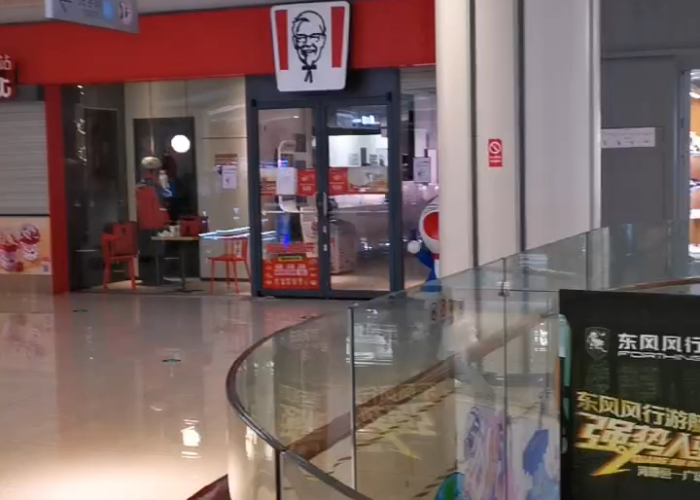 疫情商场没人的说说（疫情来了,商场人也少了）