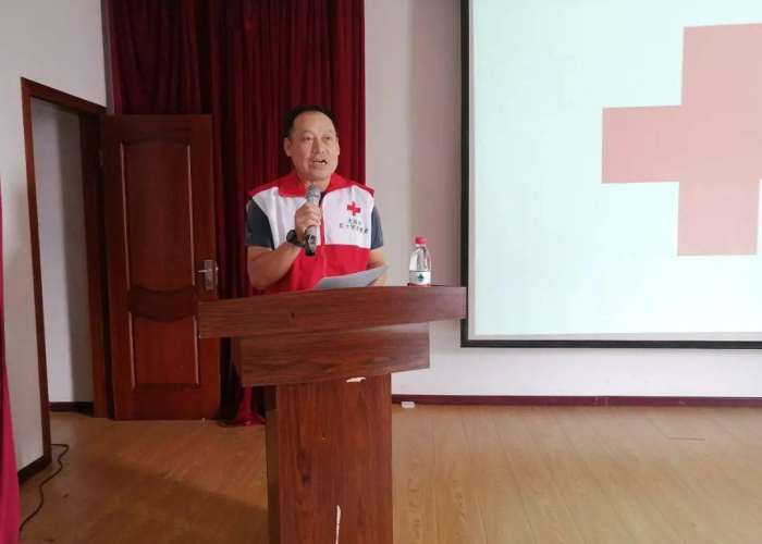 疫情中的红十字志愿者（红十字会抗疫情事迹）