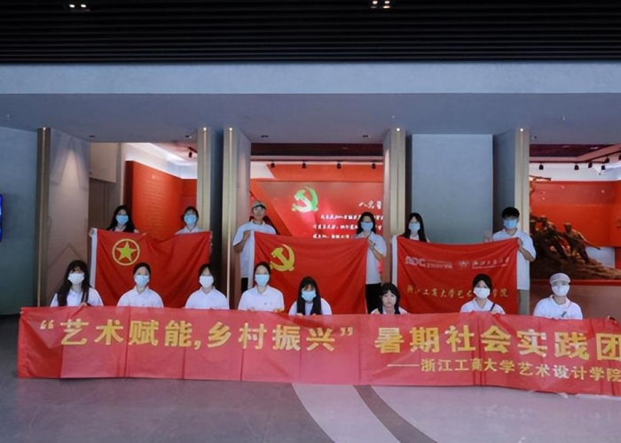 兰州工商学院抗击疫情照片（兰州工商学院图标）