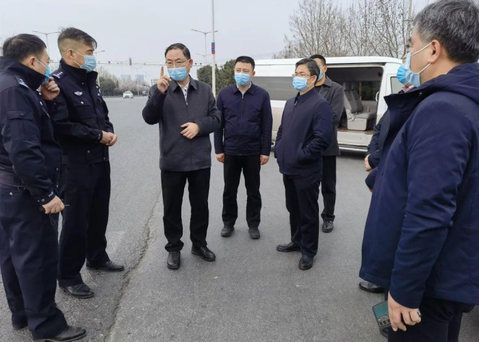 疫情坚持学习的句子（疫情关于坚持的句子）