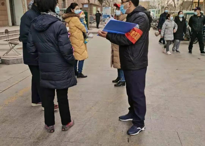 协助疫情志愿者（志愿者帮社区抗击疫情）