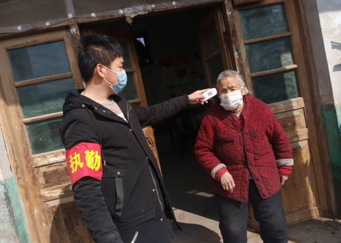 协助疫情志愿者（志愿者帮社区抗击疫情）