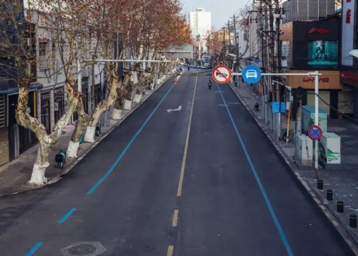疫情放开后街上没人冷冷清清的（疫情大街小巷没人的感慨）