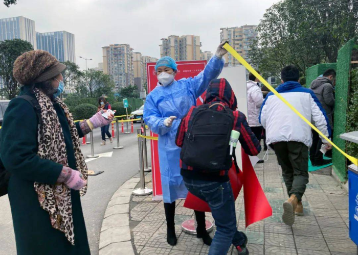 成都疫情怎么引发的（成都发生疫情的原因）
