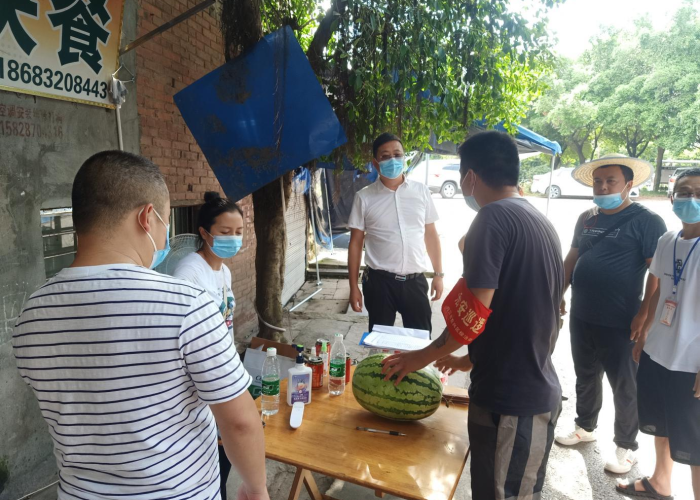 东兴疫情封控10个月是真的吗（东兴市暂停）