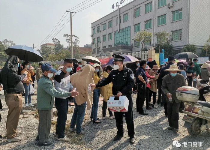 东兴疫情封控10个月是真的吗（东兴市暂停）