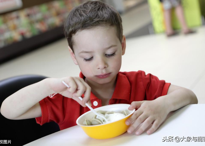 疫情补贴300元是真的嘛（疫情补贴2000元是真的吗）